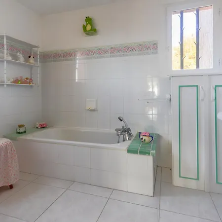 Les Hauts De Bellet By Interhome *